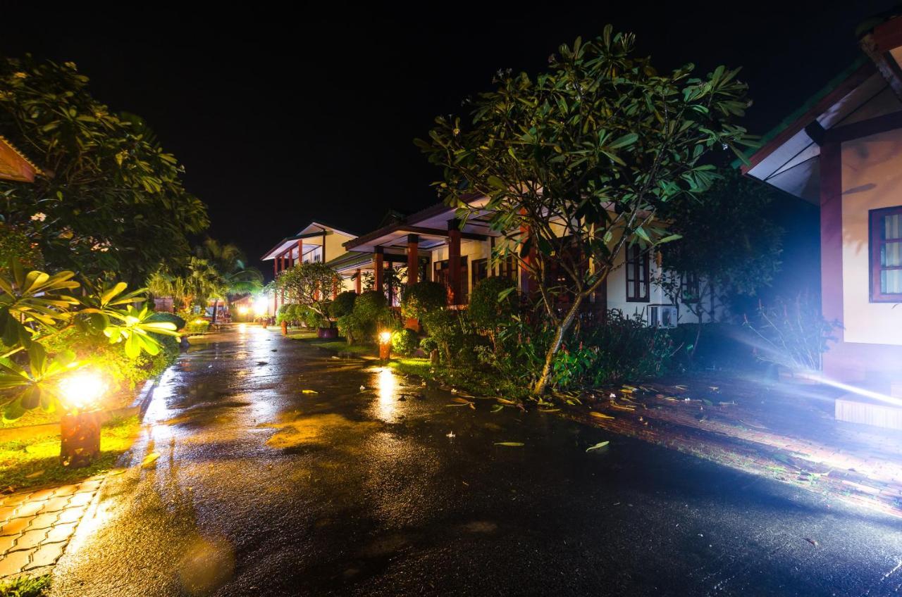 スリープ イン ランタ リゾート Ko Lanta エクステリア 写真